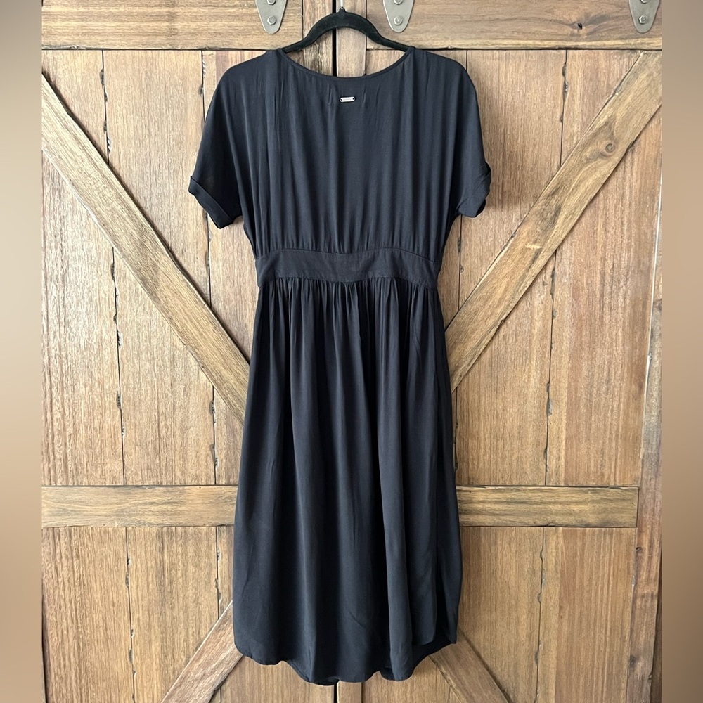 The Normal Brand Deep V Button Thru Midi Dress Black Size Small NWT - Picture 5 of 10